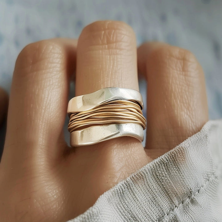 Belle | Silver Golden Threads Ring