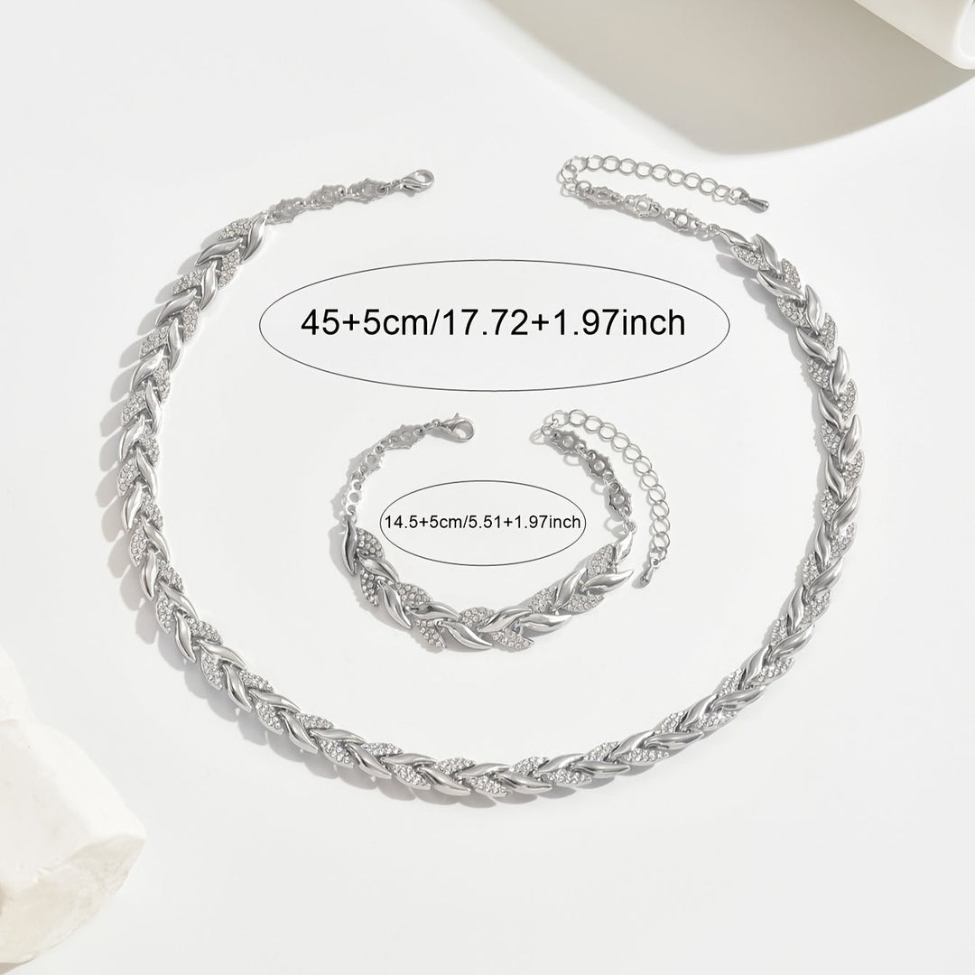 Leanne | Elegant glass fish tail set with crystals