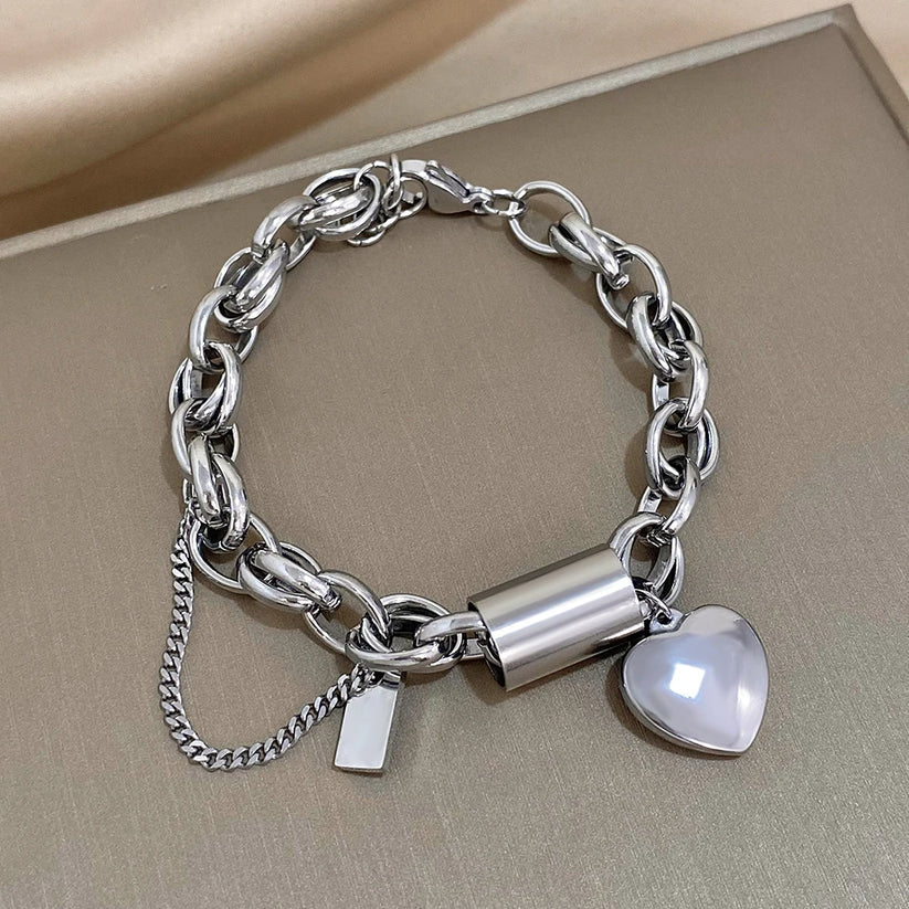 Sophie | Golden Heartened Chunky Bracelet