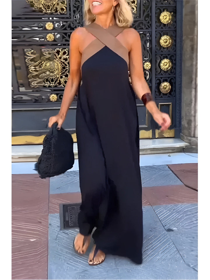 Daphne | Dress with Crossed Cut