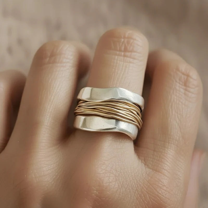 Belle | Silver Golden Threads Ring